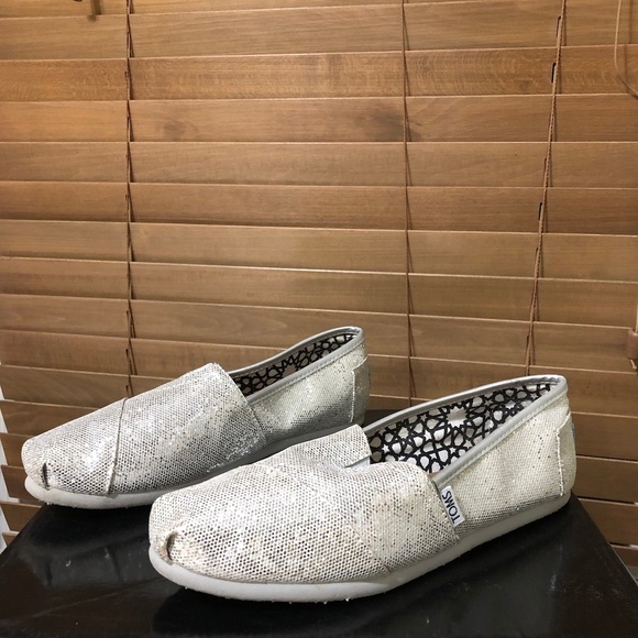 Toms Shoes - Toms Silver Glitter Sparkle Slip Ons sz.7.5